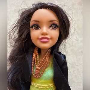 Alex Russo Selena Gomez Wizards of Waverly Place Disney VIP Doll w/ brush